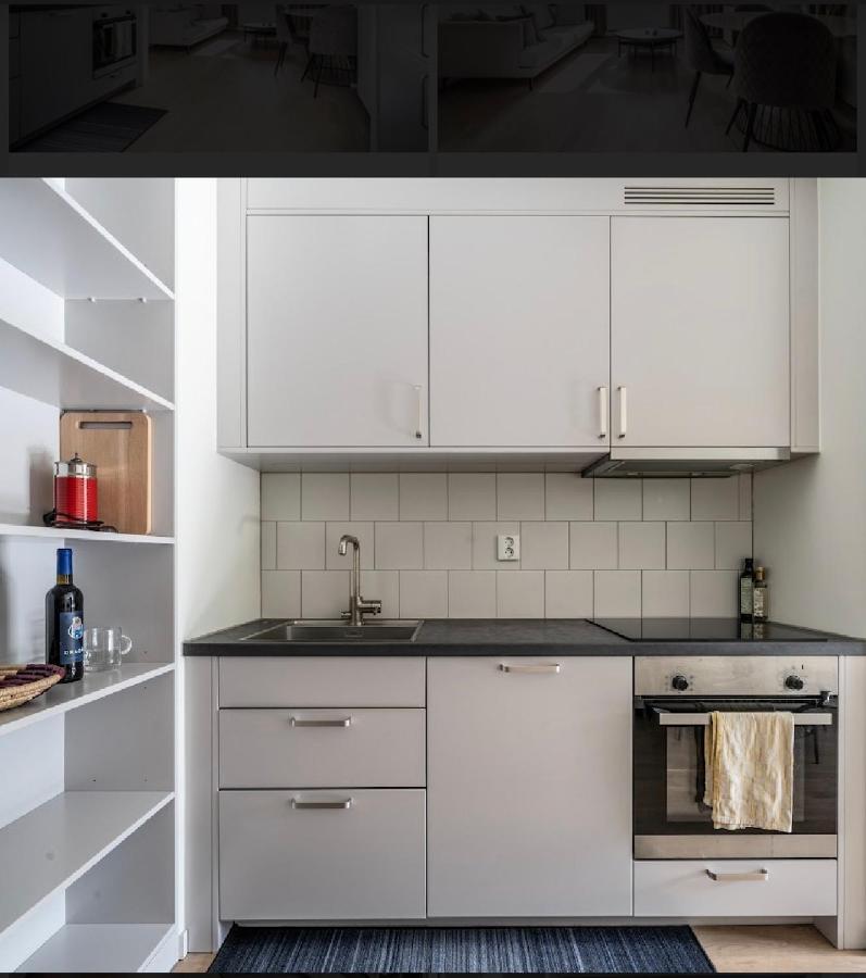 Central Apartment 5Min Drive To The Airport. 斯德哥尔摩 外观 照片